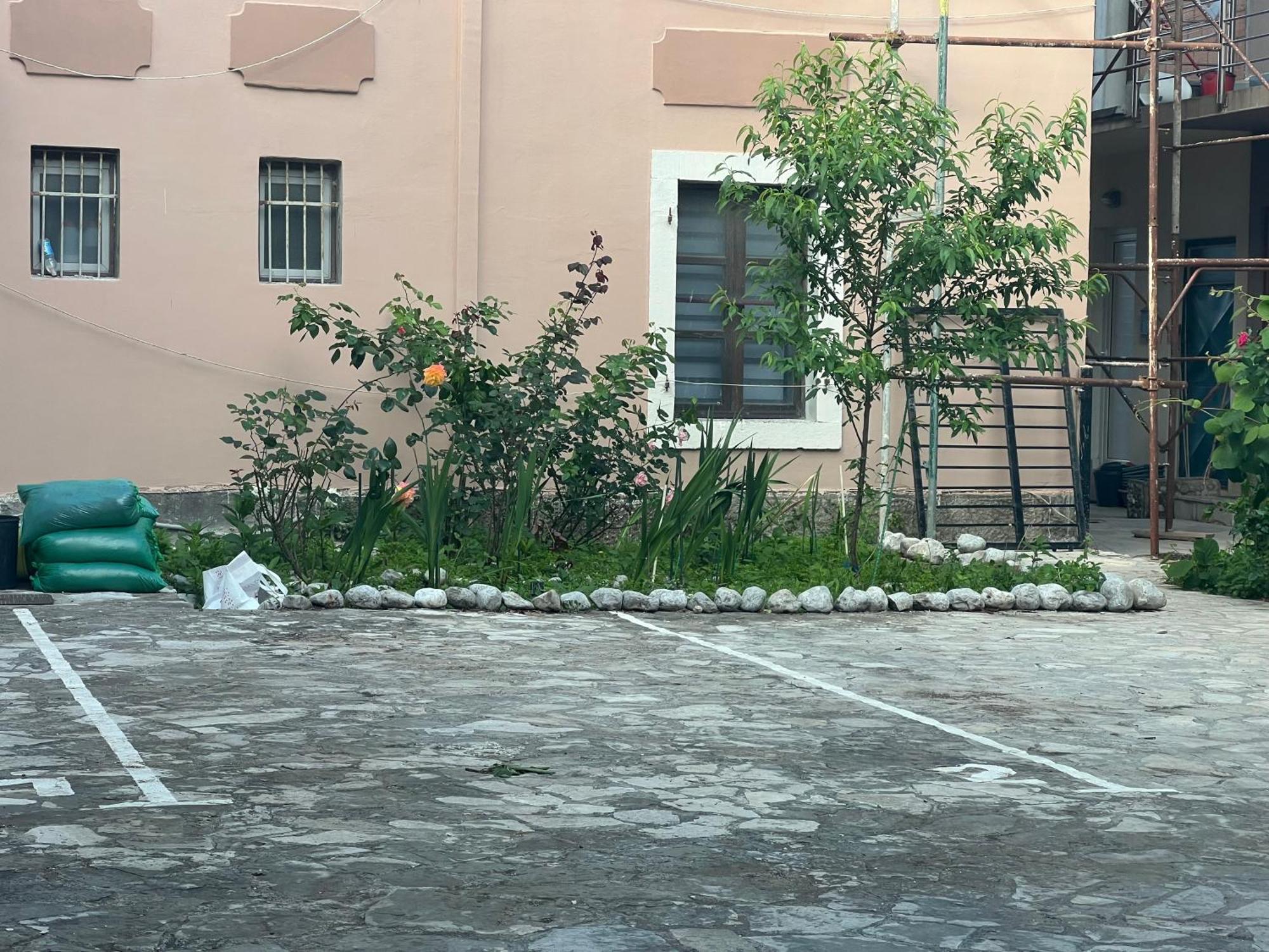 Apartments Nirgilija Tivat Luaran gambar