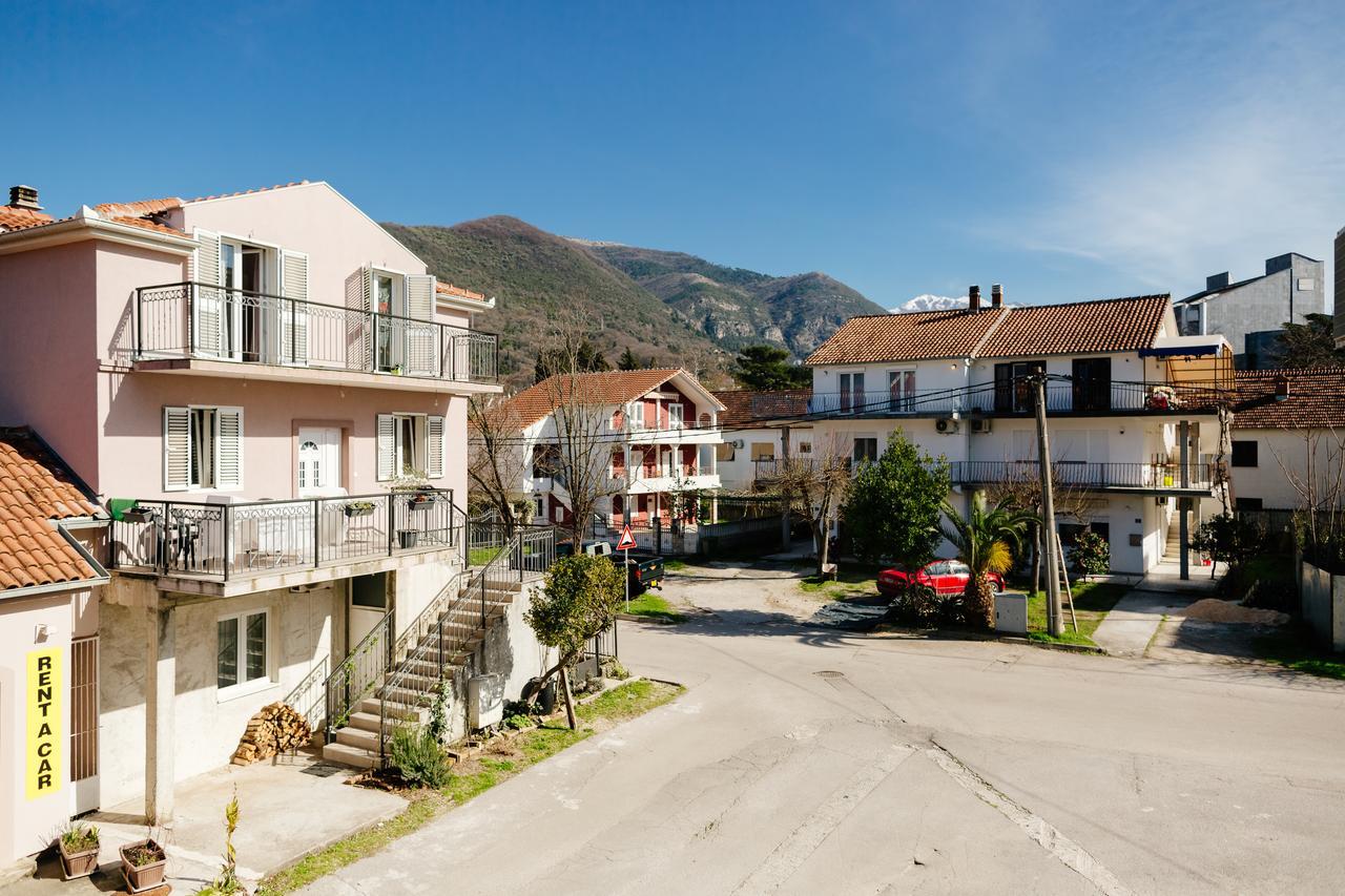 Apartments Nirgilija Tivat Luaran gambar